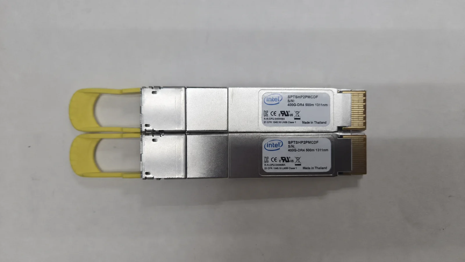 Intel SPTSHP2PMCDF 400G QSFP-DD DR4 Optical Transceiver (Used) - Image 1