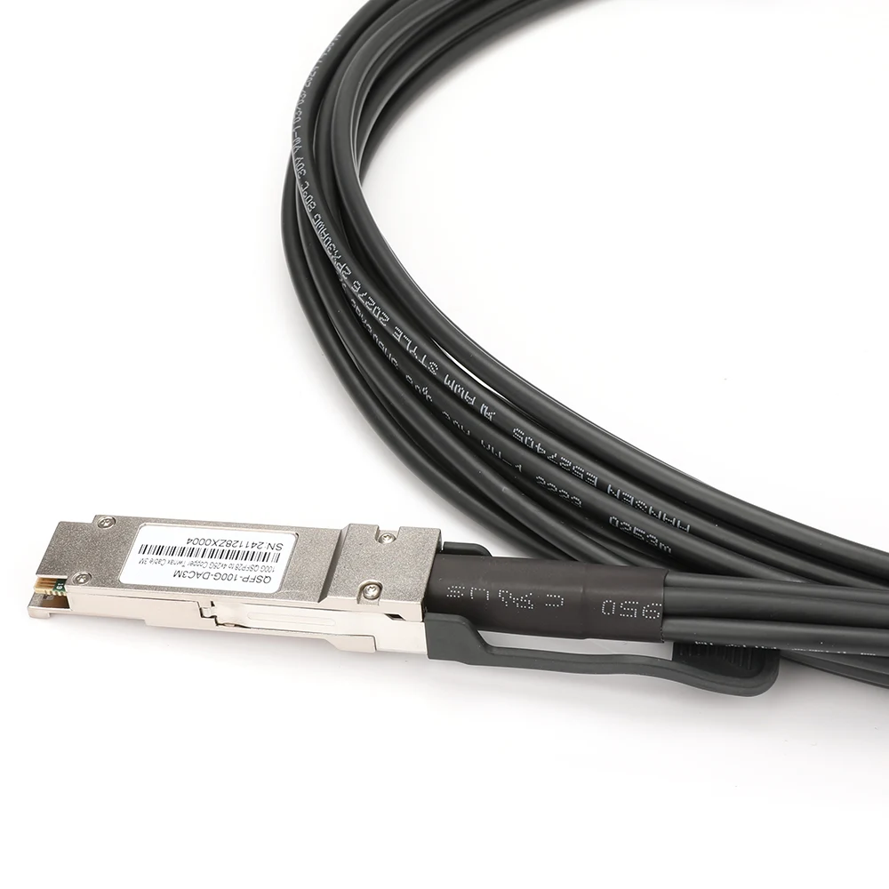 100G QSFP28 to 4 × SFP28 DAC Breakout Cable, 3 m thumbnail 3